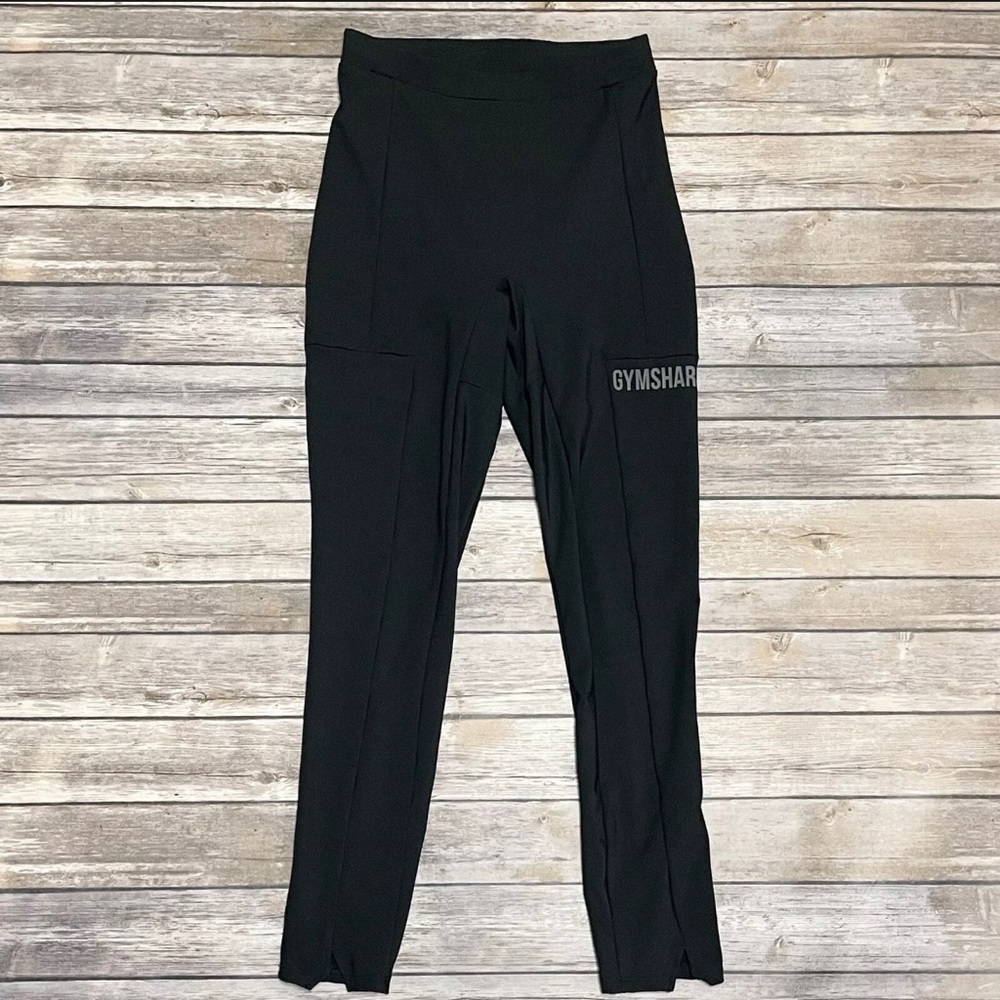 Gymshark Black Ori Leggings Ankle Length Gray Printed Logo XS Elastic Waistband